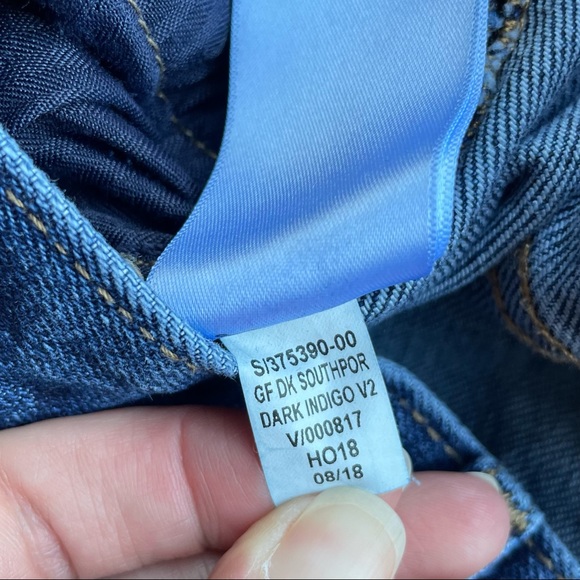 GAP Straight Leg Dark Indigo Jeans - Picture 4 of 8